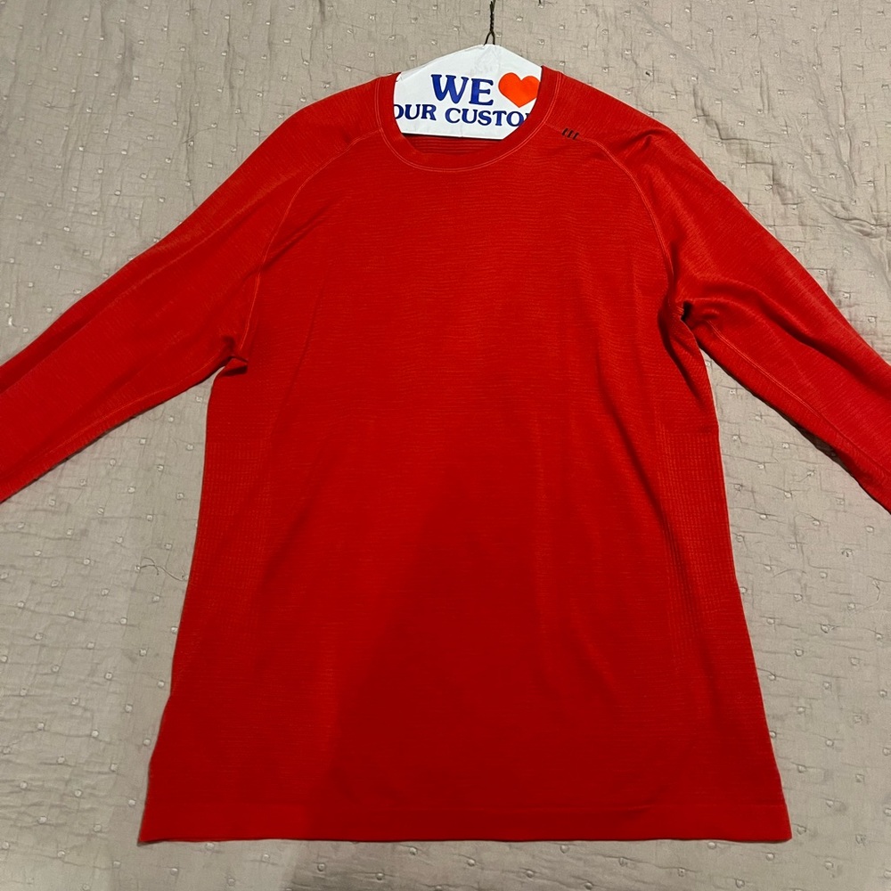 Worn once Lulu Lemon long sleeve